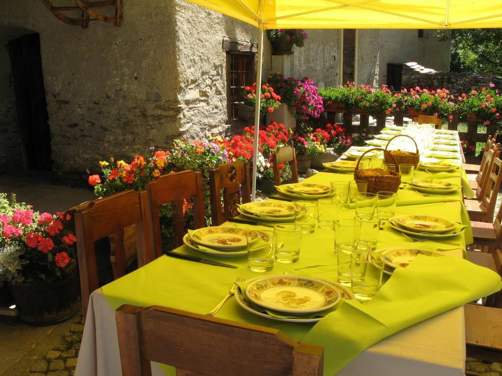 Agriturismo Barba Gust Cesana Torinese Buitenkant foto